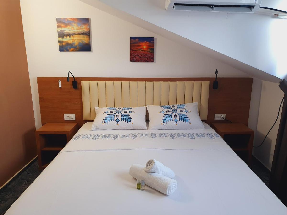 Stay Inn Rediu Valea Lupului  Exterior foto