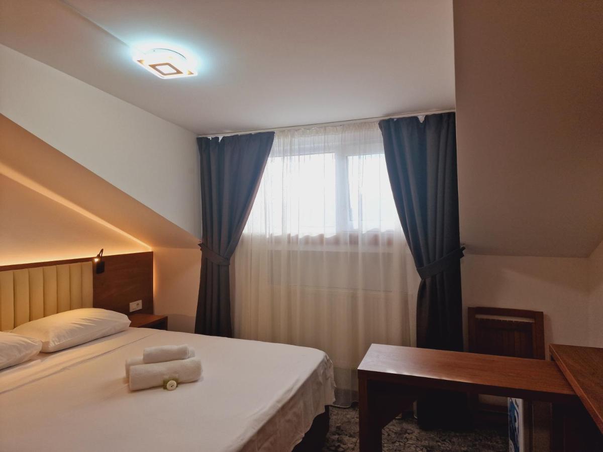Stay Inn Rediu Valea Lupului  Exterior foto