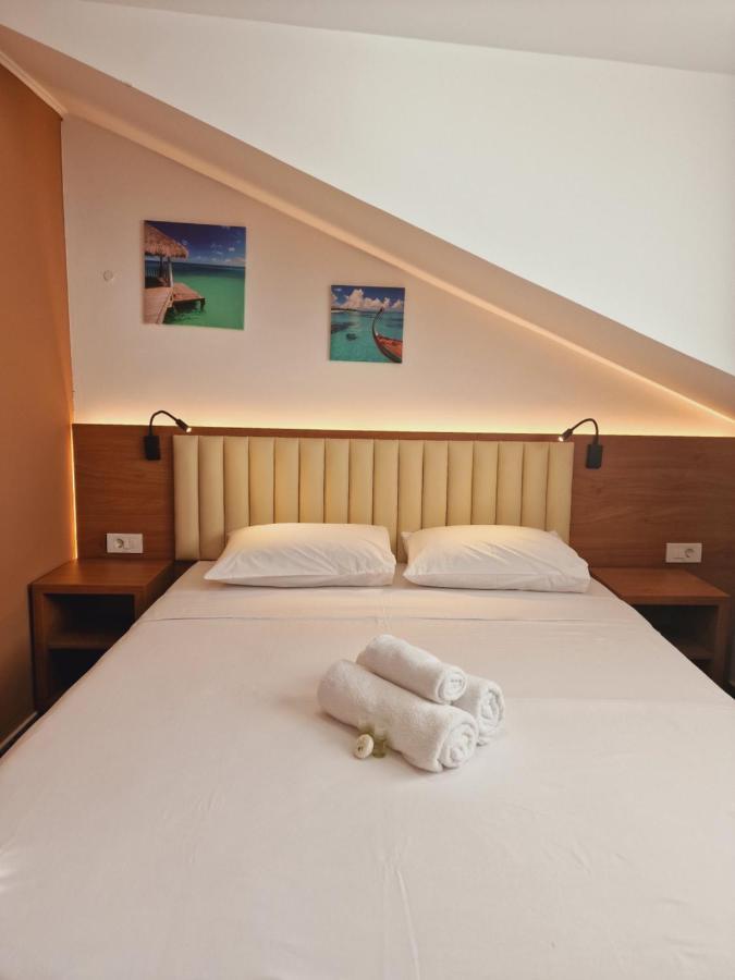 Stay Inn Rediu Valea Lupului  Exterior foto