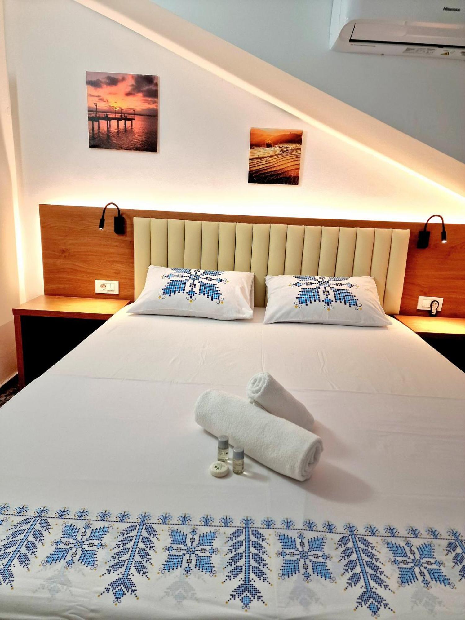 Stay Inn Rediu Valea Lupului  Exterior foto